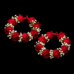 Red Rose Fresh Gajra Set